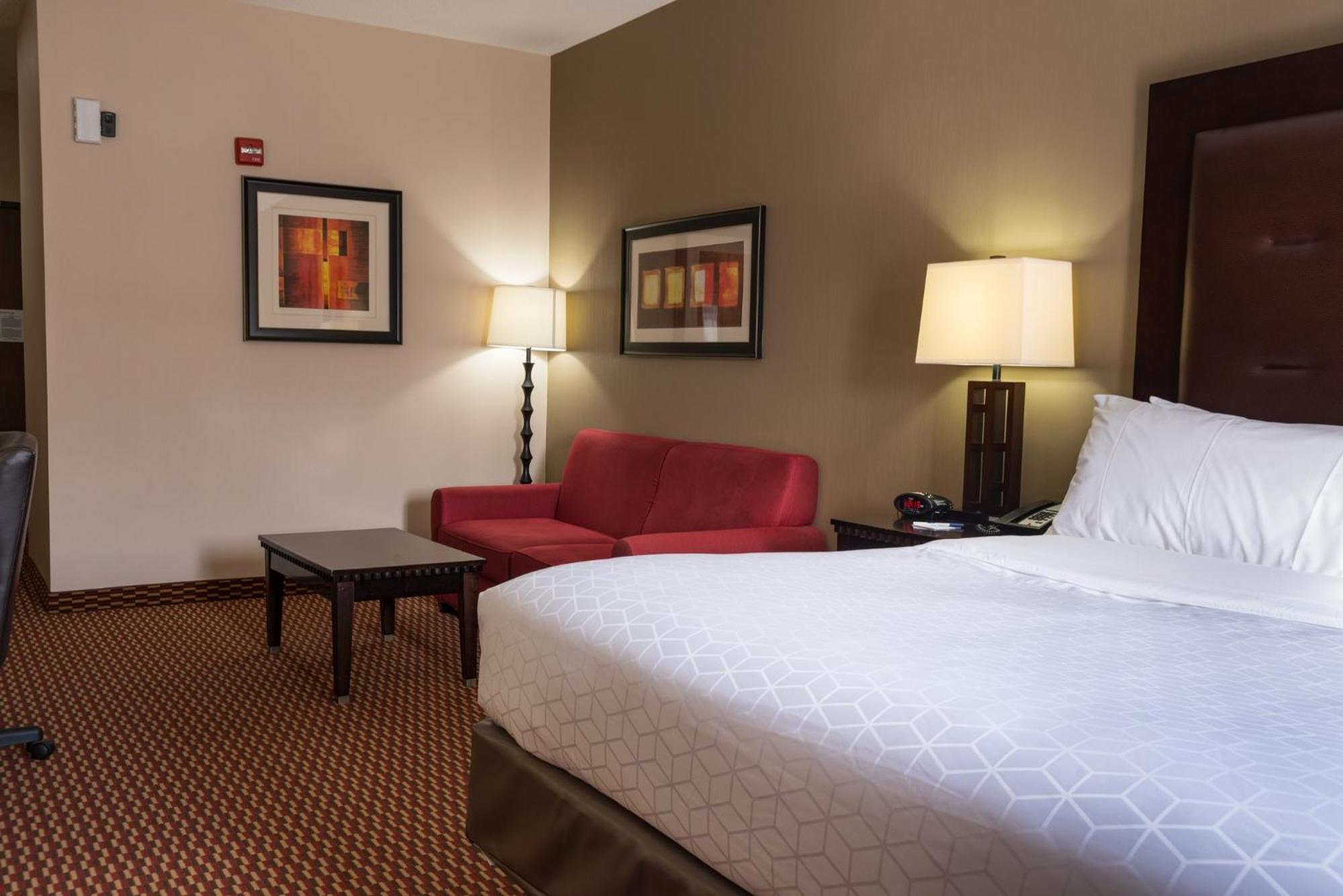 Express Hartford-newington By Ihg