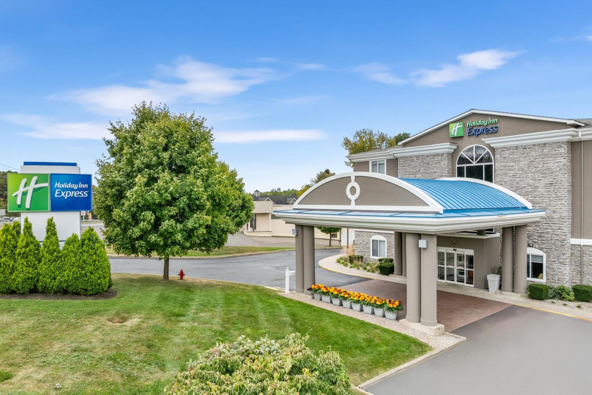 Hotel Express Hartford-newington By Ihg Newington