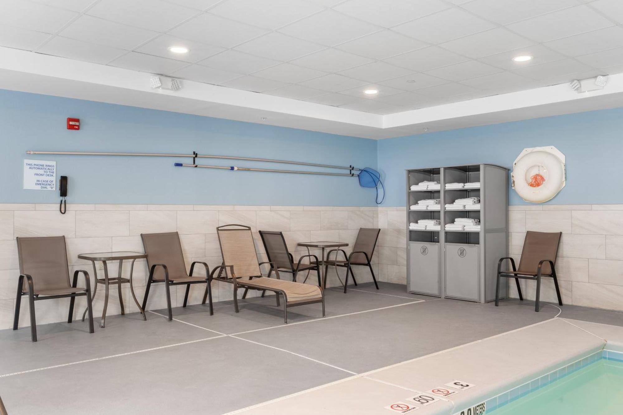 Express Hartford-newington By Ihg Hotel