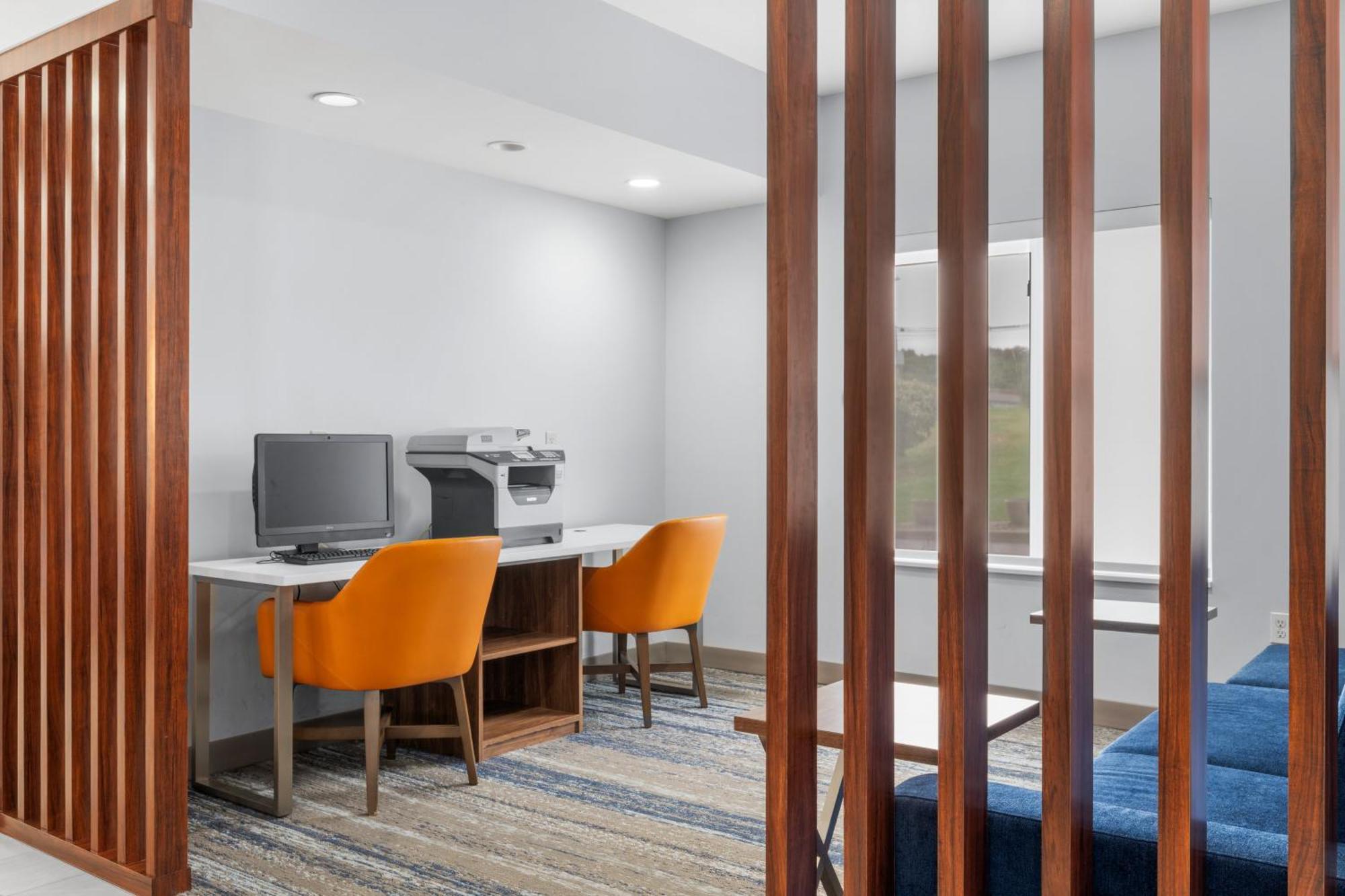 Express Hartford-newington By Ihg