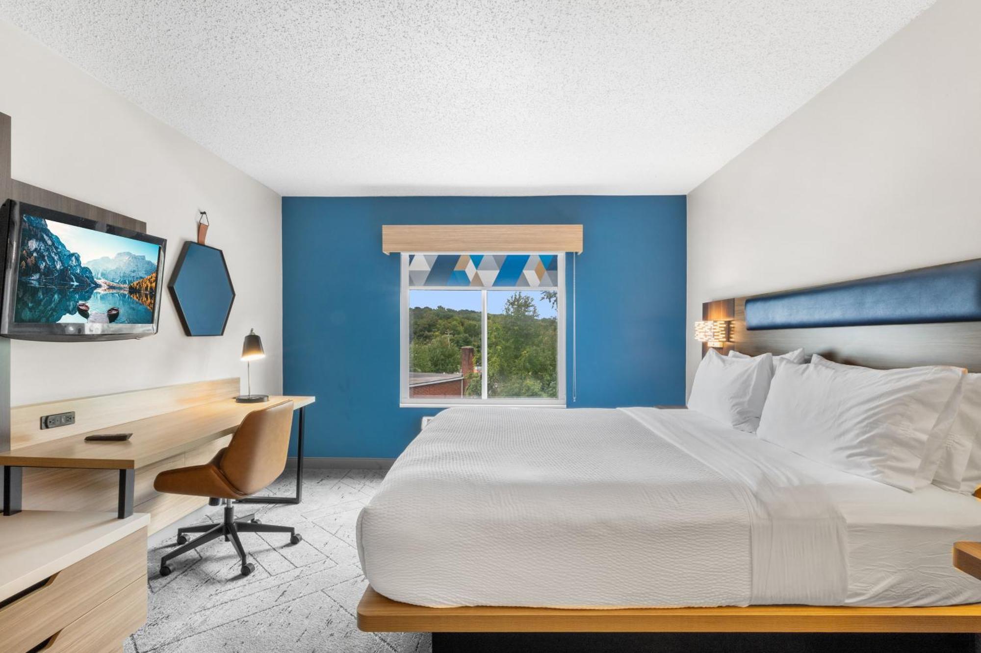 Express Hartford-newington By Ihg 2* Newington
