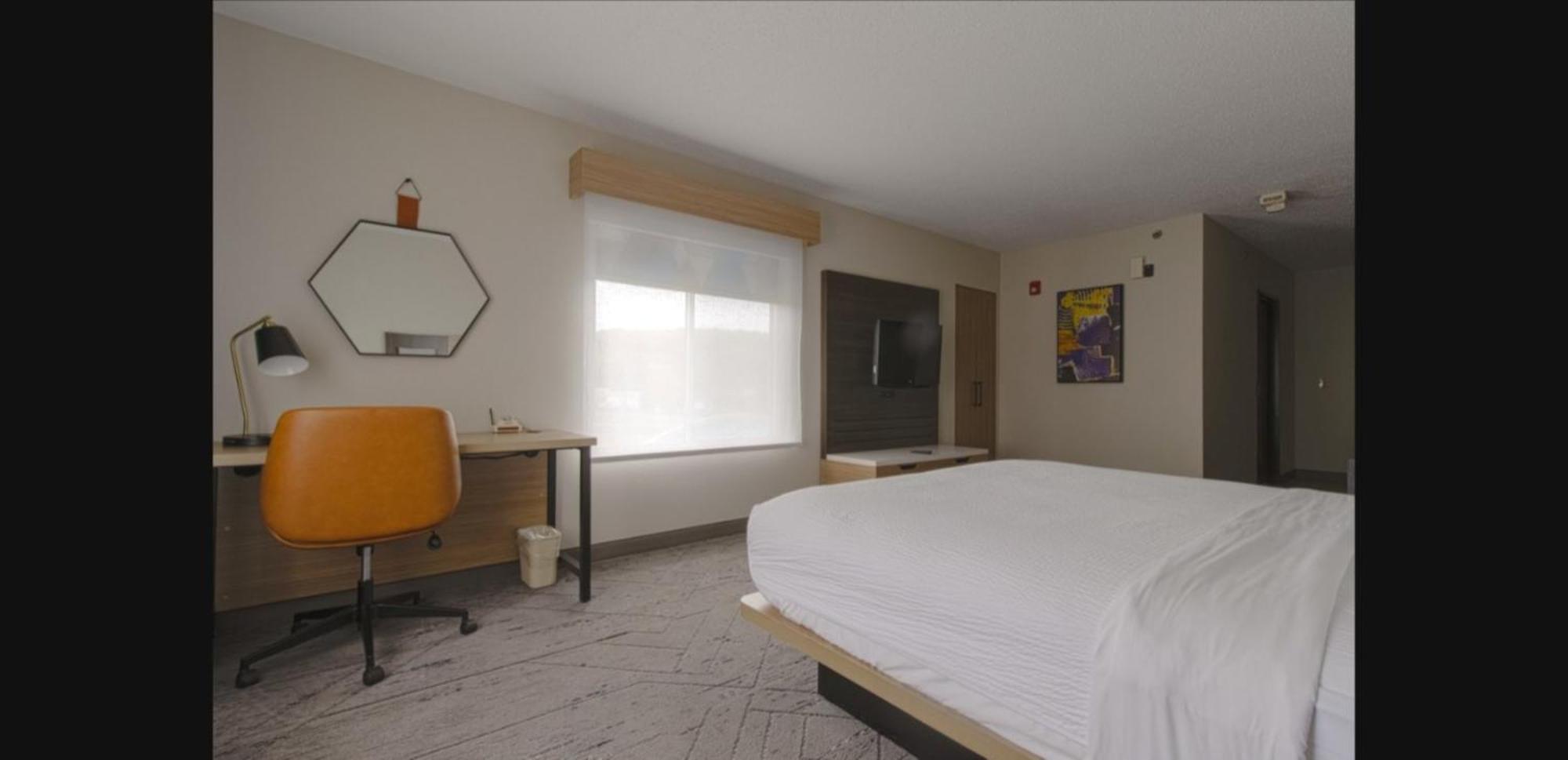 Hotel Express Hartford-newington By Ihg 2*