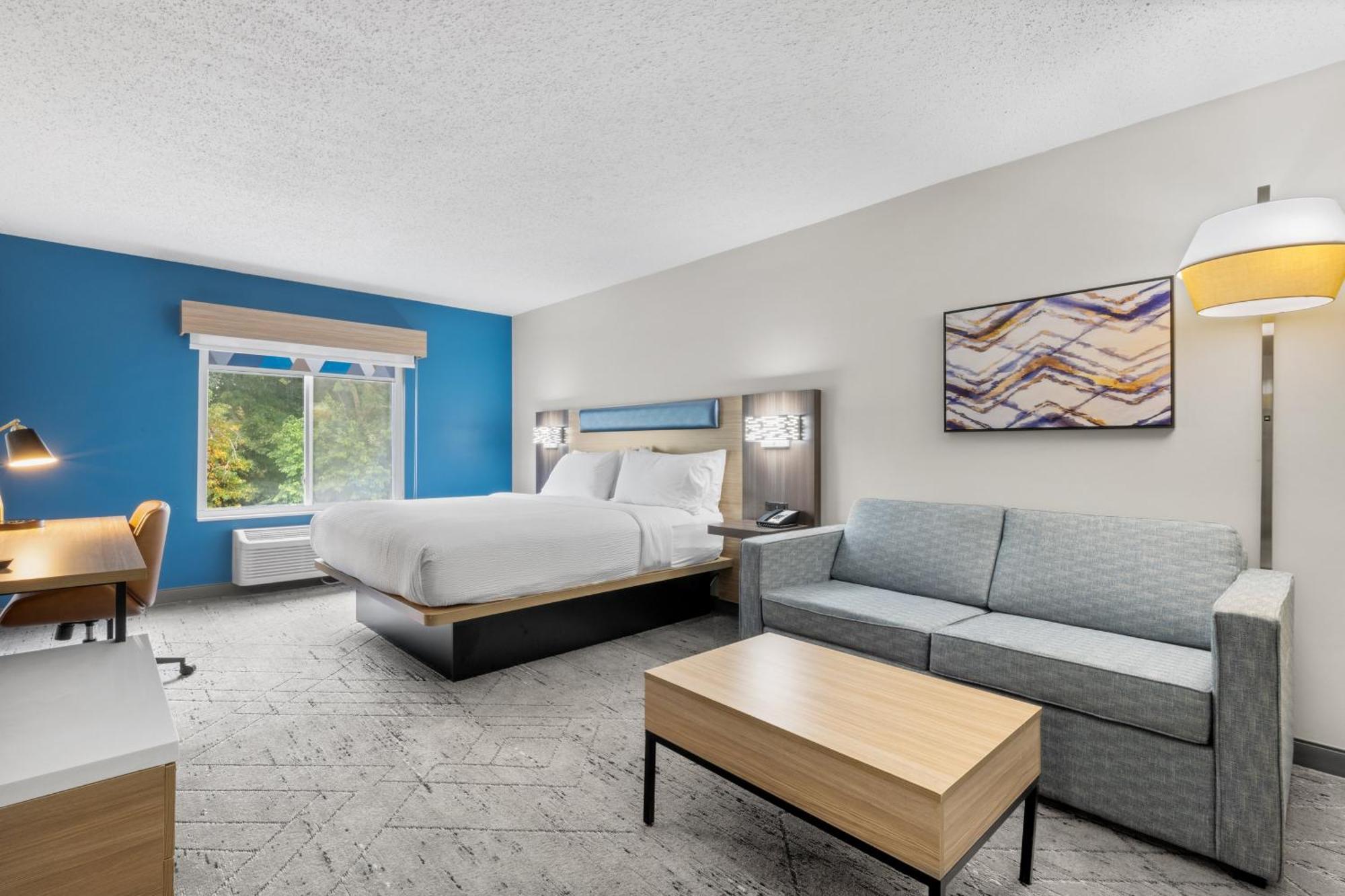 Express Hartford-newington By Ihg Newington