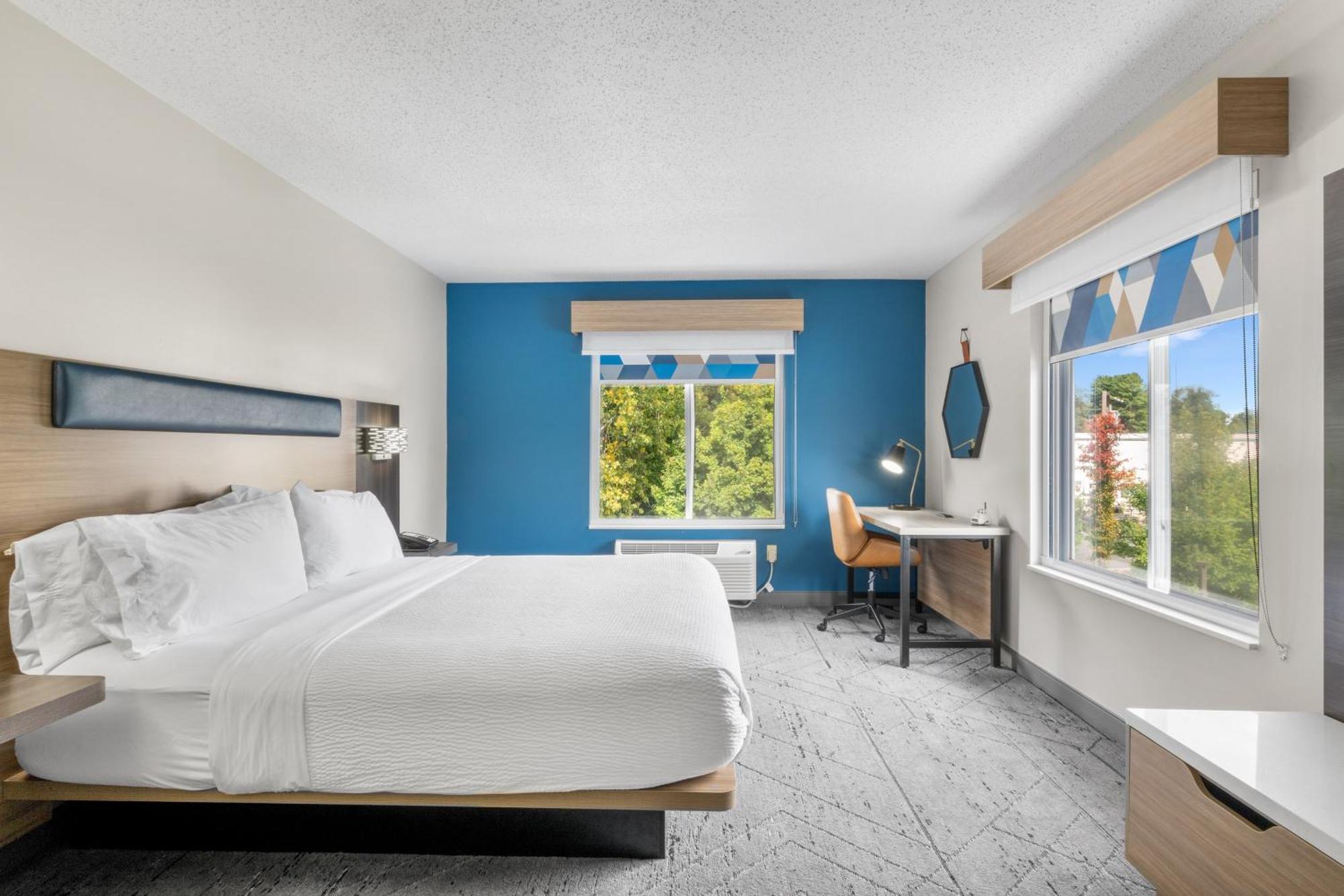 Hotel Express Hartford-newington By Ihg 2*